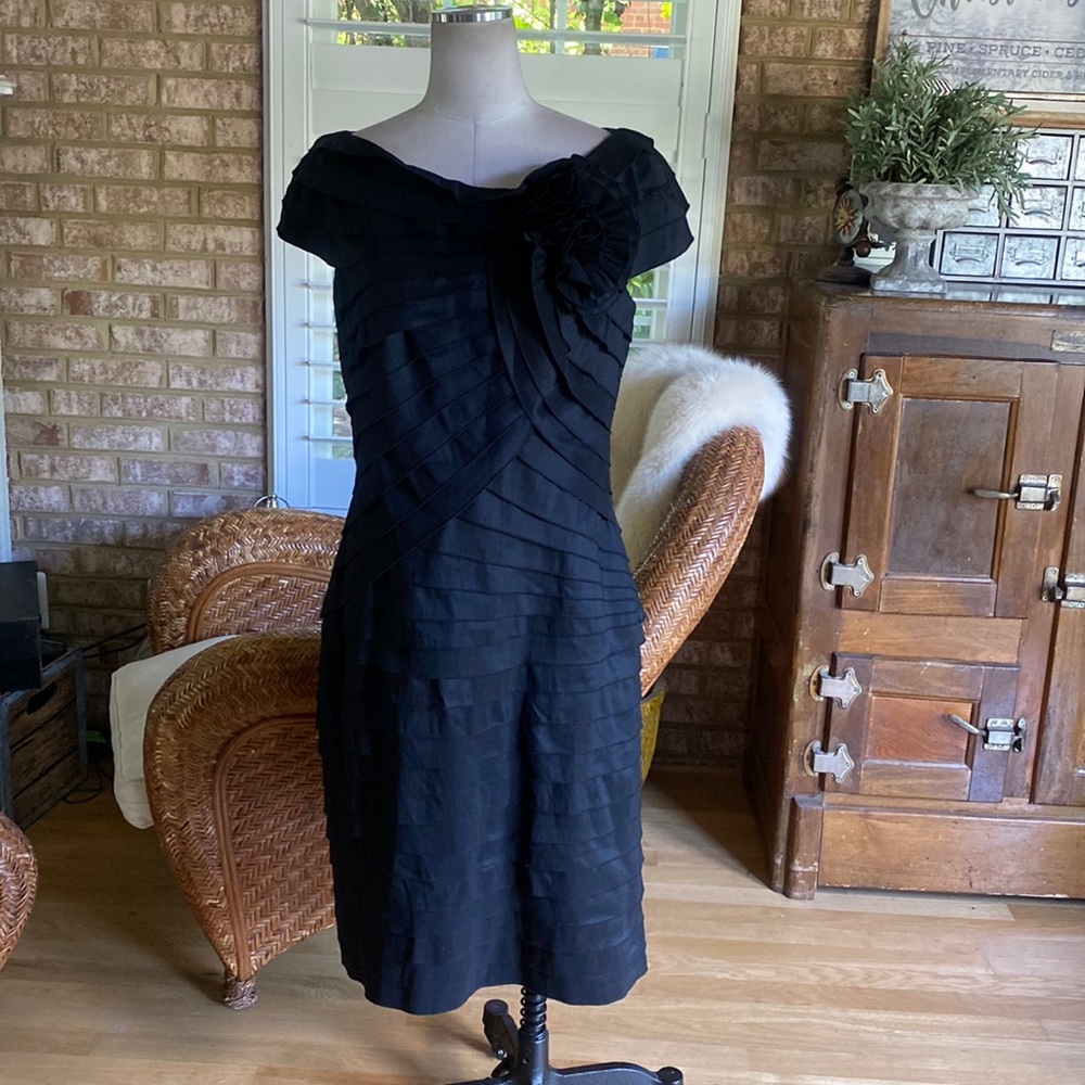 TADASHI SHOJI BLACK LUXURY SLEEVELESS DRESS LARGE ** EXCELLENT
